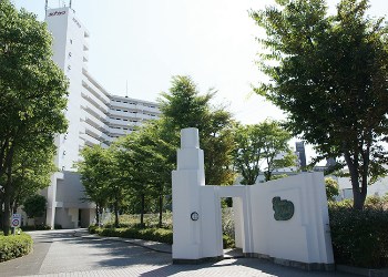 1991年 花輪インター拡張のため、家具のカナガワ閉店　隣地に本社ビル・賃貸マンション「グリーンパーク船橋」新築