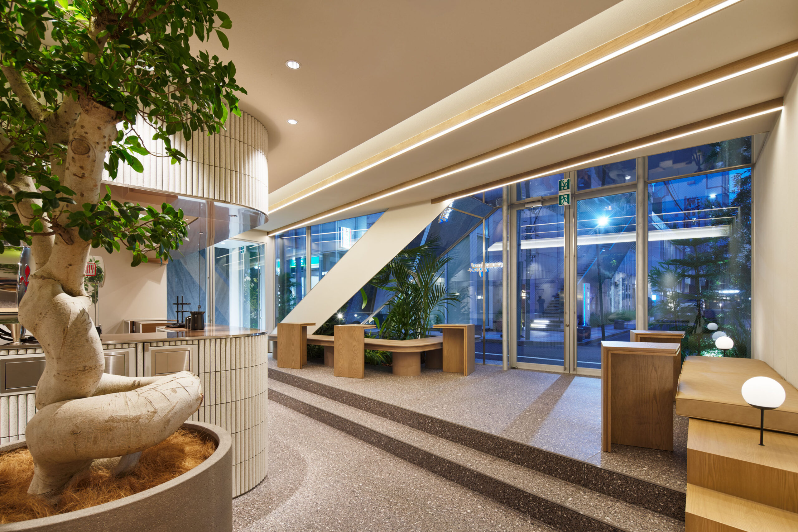 crownjuncafe_aoyama_nacasa_014